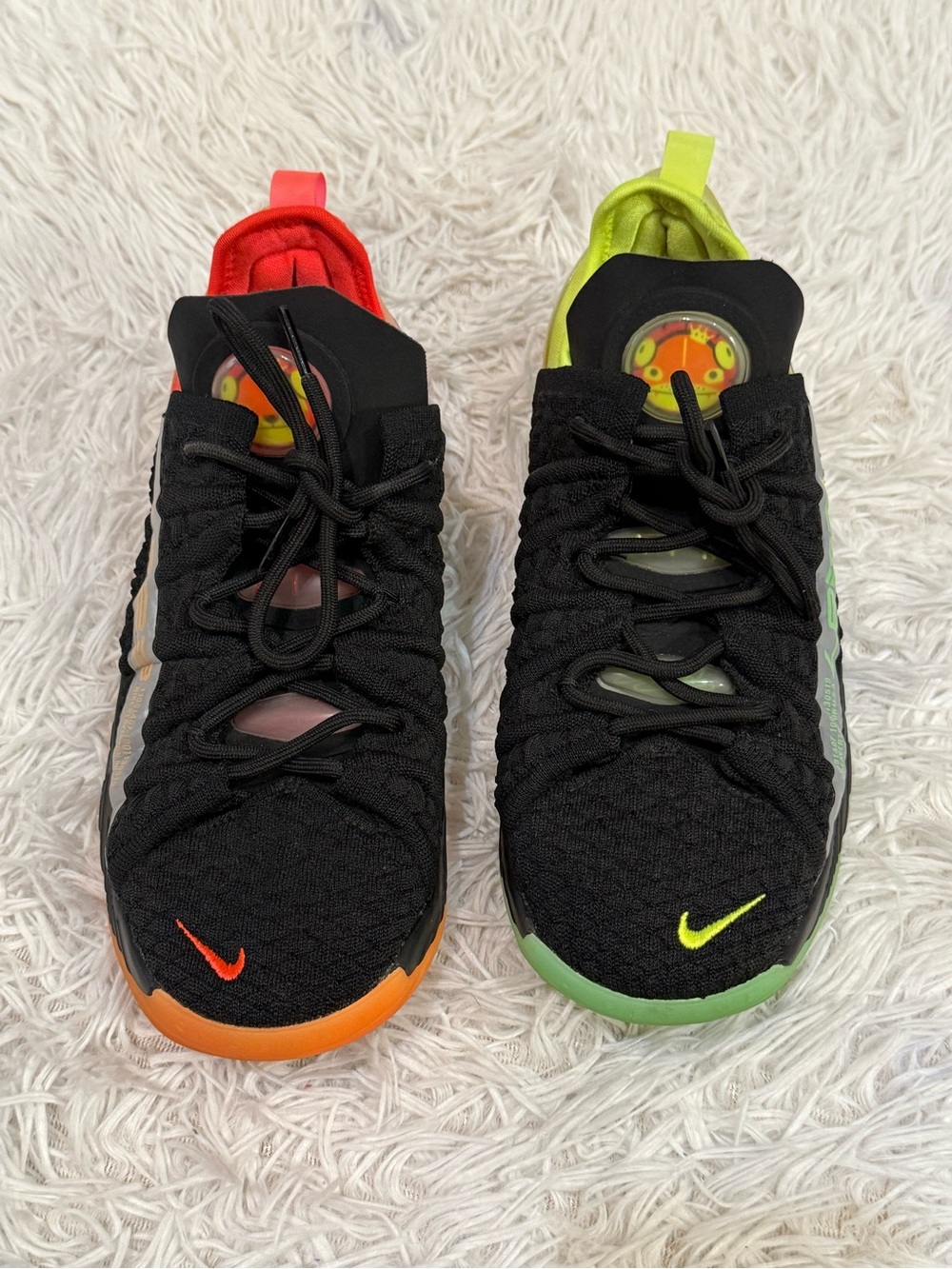 Nike Kids Black and Neon Multicolor Sneakers with Orange & Lime Accents Sz 5.5Y